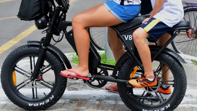 Bicicletas elétricas no trânsito