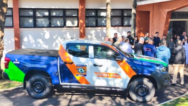 Nova caminhonete 4x4 da Defesa Civil de Campo Mourão