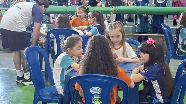 Crianças participam dos Jogos Primários de Campo Mourão